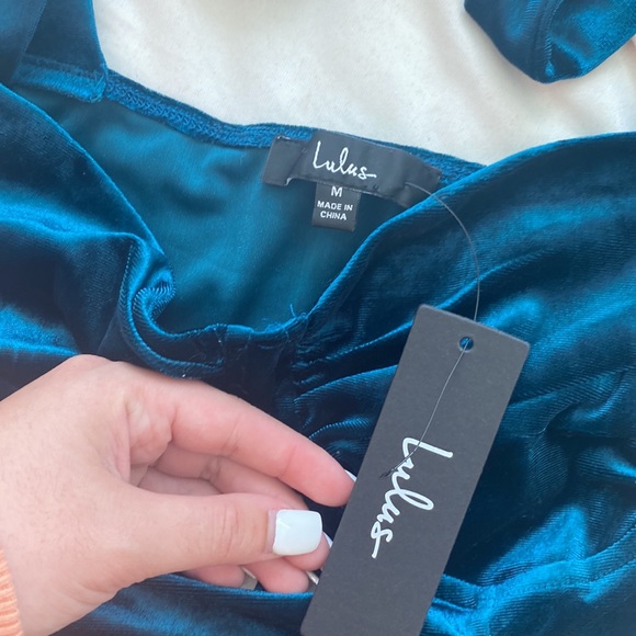 Lulu’s top - Picture 3 of 4